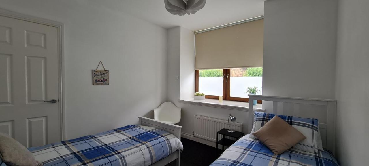 The Heathers - Near Beach & Free Golf Bag & Clubs. Apartment Maybole Exterior foto
